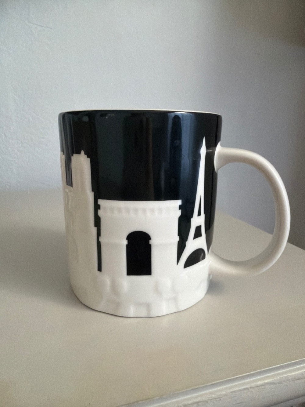 Starbucks Paris 16 oz Coffee Mug – Black & White Eiffel Tower Bone China